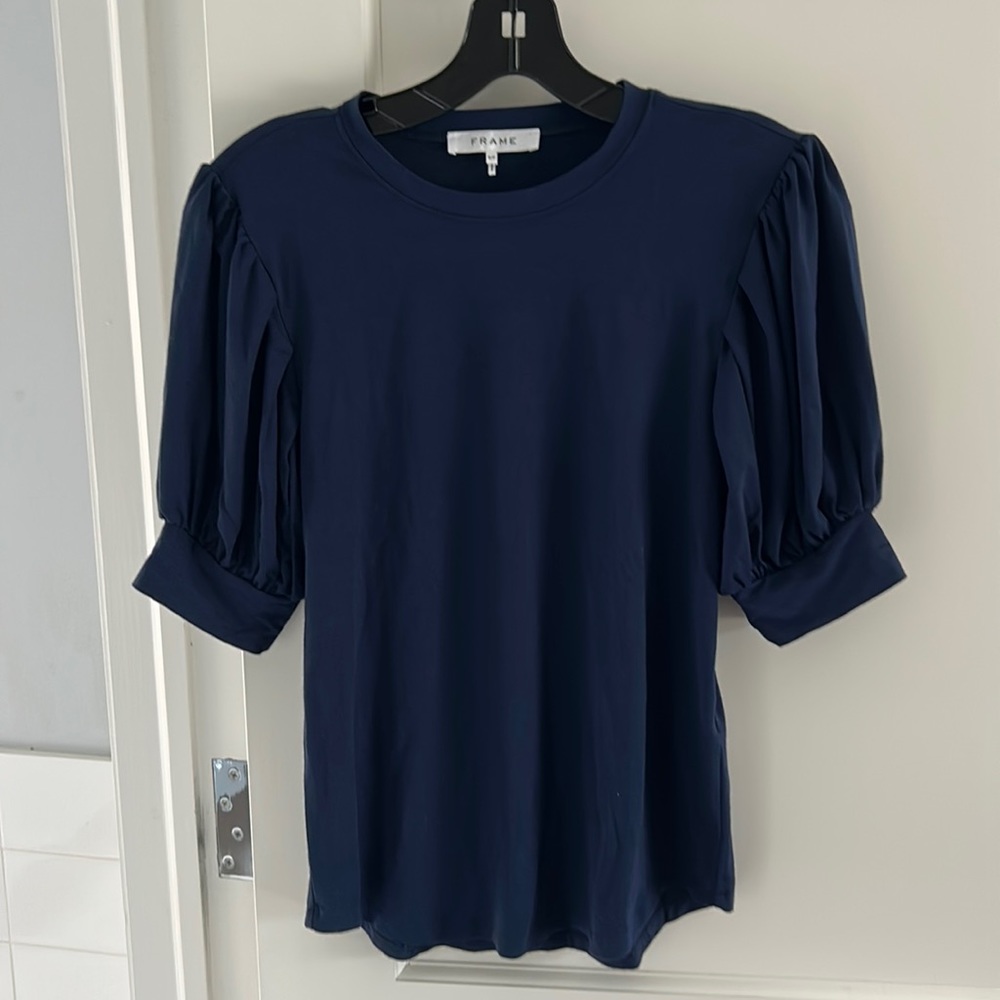 Frame - navy blue t-shirt with puff sleeves